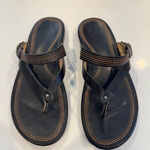 Olukai Mana Luka Women’s size 9